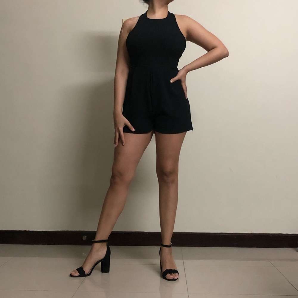 Backless black romper